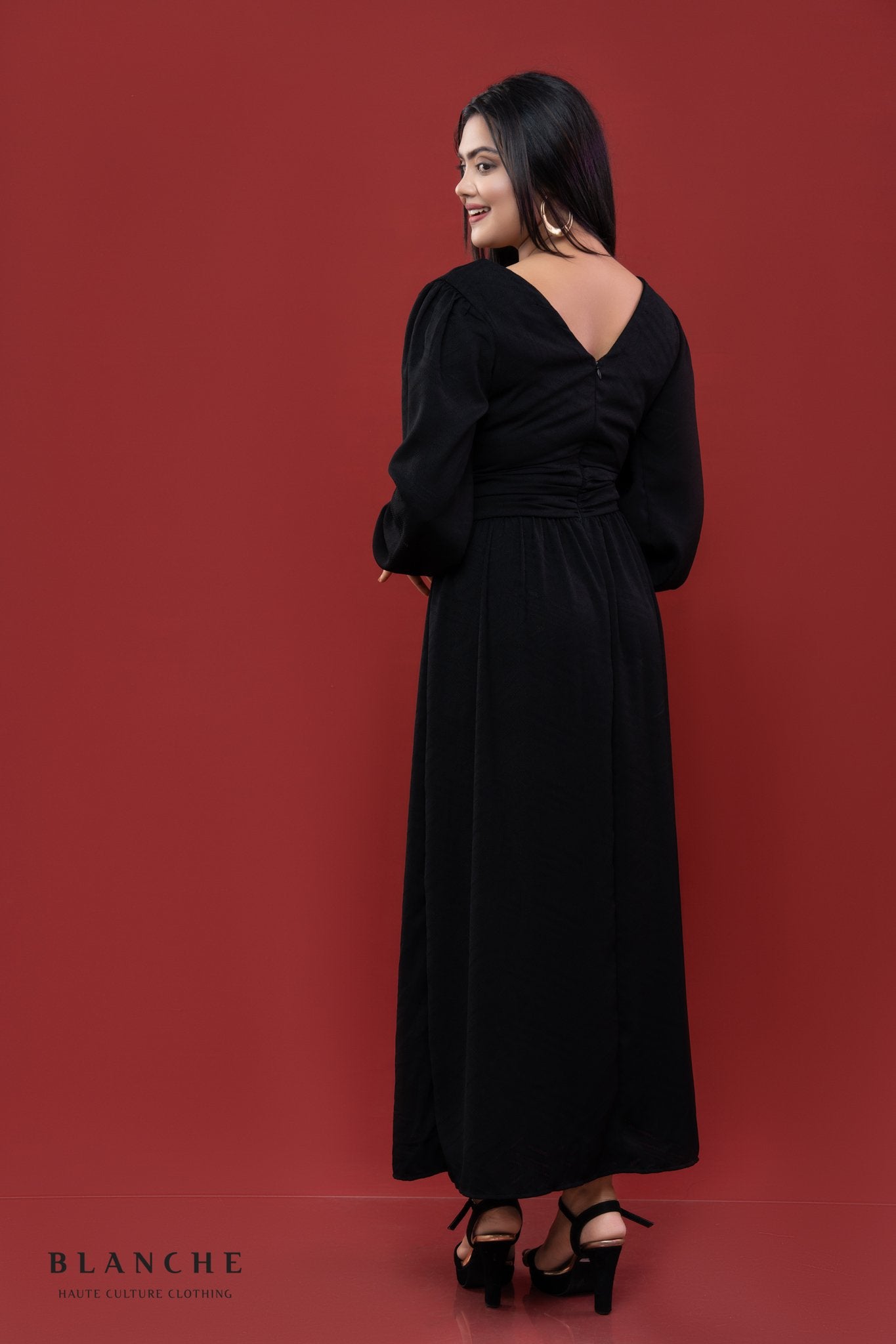 Elegant Black Maxi Dress